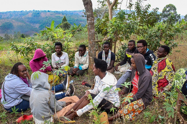 Groupe de jeunes enquête Burundi